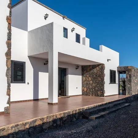 Villa Alejandra Lajares