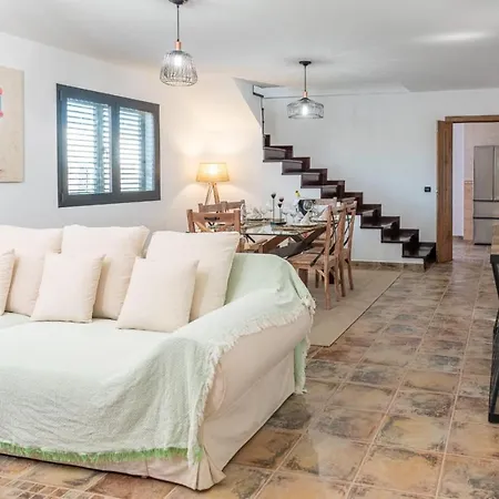 Villa Alejandra *